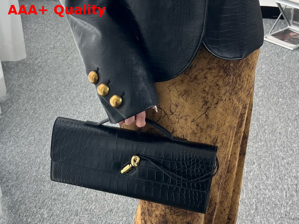 Bottega Veneta Andiamo Clutch in Black Alligator Leather Replica