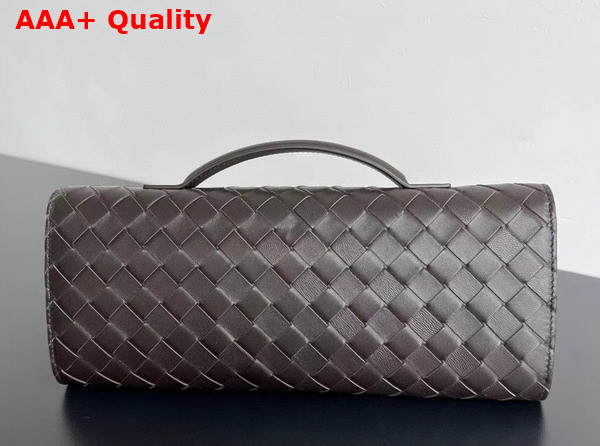 Bottega Veneta Andiamo Clutch in Fondant Intrecciato Leather Replica