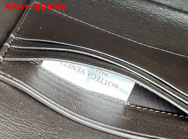 Bottega Veneta Andiamo Clutch in Fondant Intrecciato Leather Replica
