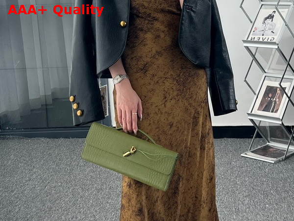 Bottega Veneta Andiamo Clutch in Matcha Alligator Leather Replica