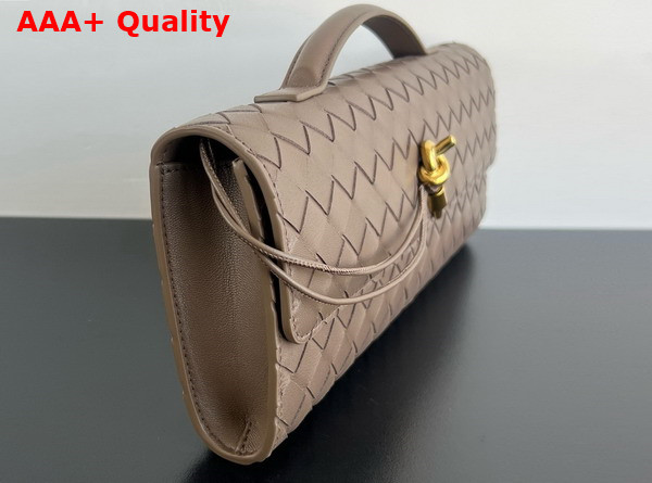Bottega Veneta Andiamo Clutch in Pinecone Intrecciato Leather Replica