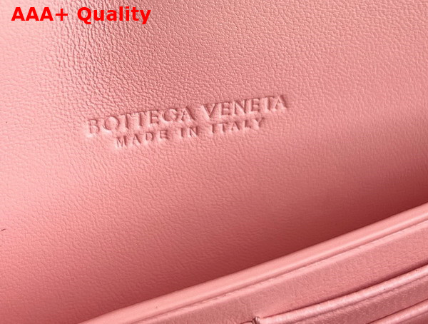 Bottega Veneta Andiamo Clutch in Rose Intrecciato Leather Replica