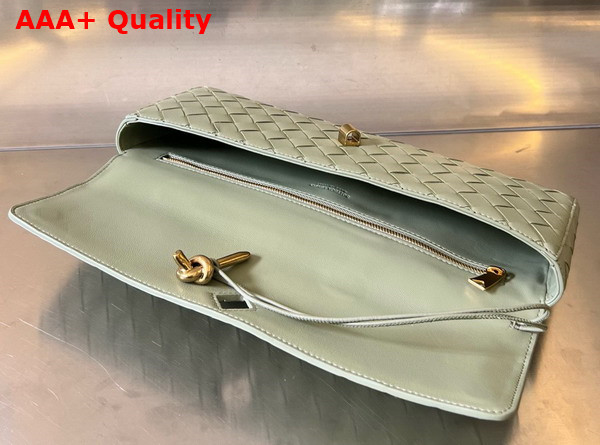 Bottega Veneta Andiamo Clutch in Travertine Intrecciato Leather Replica