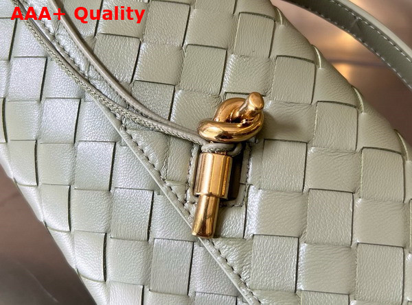 Bottega Veneta Andiamo Clutch in Travertine Intrecciato Leather Replica