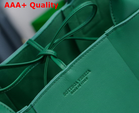 Bottega Veneta Arco Tote Racing Green Replica