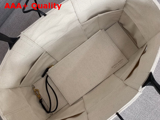 Bottega Veneta Arco Tote in Maxi Intrecciato Canvas Natural Nero Replica