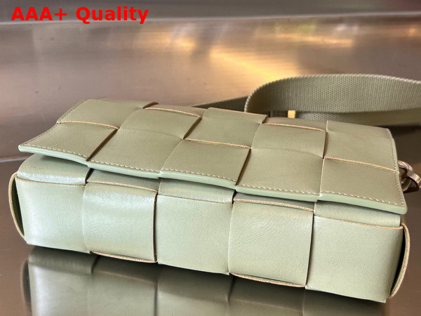 Bottega Veneta Cassette with Versatile Strap in Travertine Intreccio Leather Replica