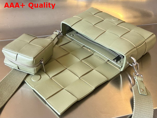 Bottega Veneta Cassette with Versatile Strap in Travertine Intreccio Leather Replica