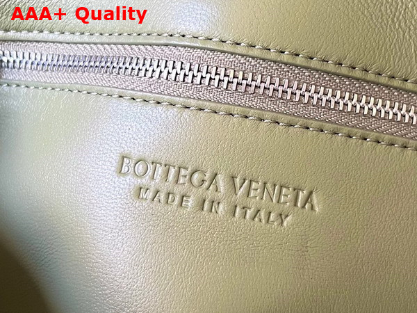 Bottega Veneta Cassette with Versatile Strap in Travertine Intreccio Leather Replica
