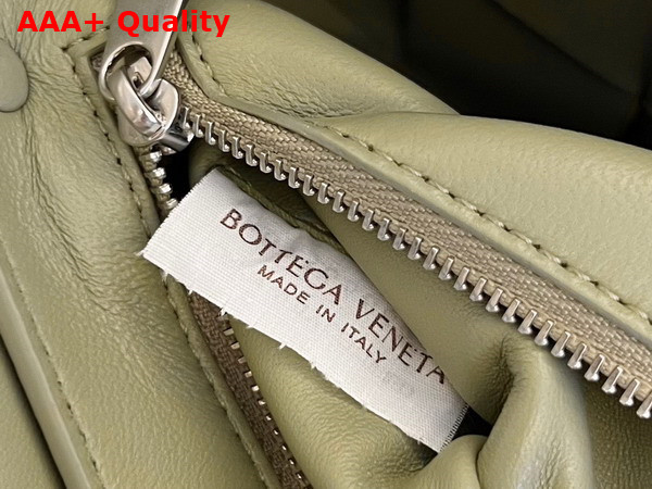 Bottega Veneta Cassette with Versatile Strap in Travertine Intreccio Leather Replica
