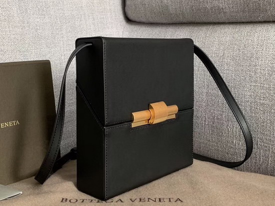 Bottega Veneta Daisey Bag in Nero French Calfskin