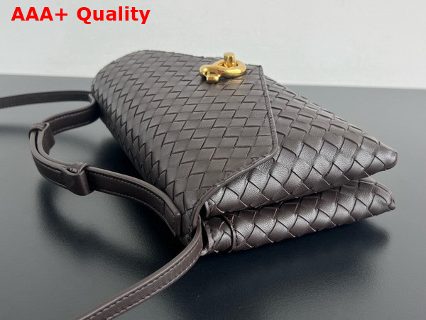 Bottega Veneta Knot Lock Cross Body Bag in Fondant Intrecciato Leather Replica