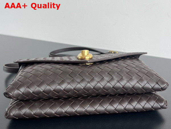 Bottega Veneta Knot Lock Cross Body Bag in Fondant Intrecciato Leather Replica