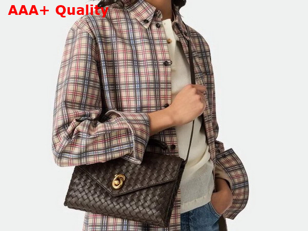 Bottega Veneta Knot Lock Cross Body Bag in Fondant Intrecciato Leather Replica