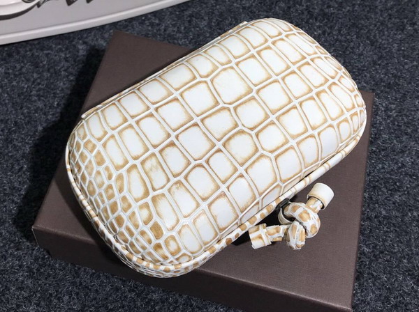 Bottega Veneta Knot in Beige Crocodile