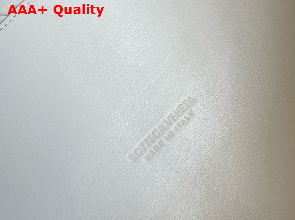 Bottega Veneta Large Andiamo Bag in Sea Salt Intrecciato Leather Replica
