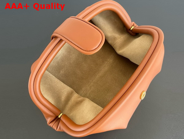 Bottega Veneta Lauren 1980 Clutch in Light Wood Weathered Leather Replica