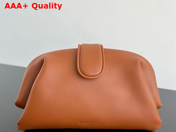 Bottega Veneta Lauren 1980 Clutch in Light Wood Weathered Leather Replica
