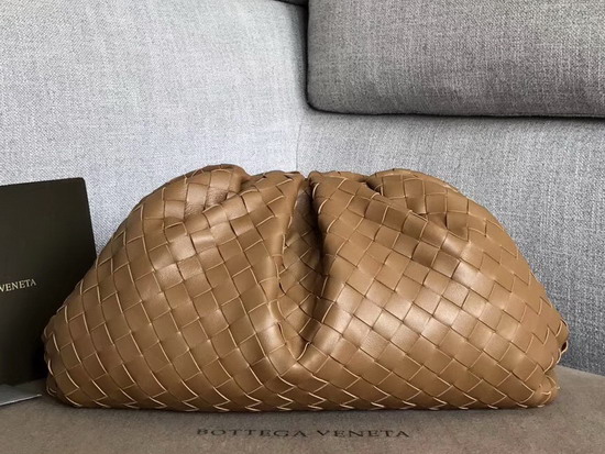 Bottega Veneta Oversized Pouch in Light Brown Maxi Woven Leather
