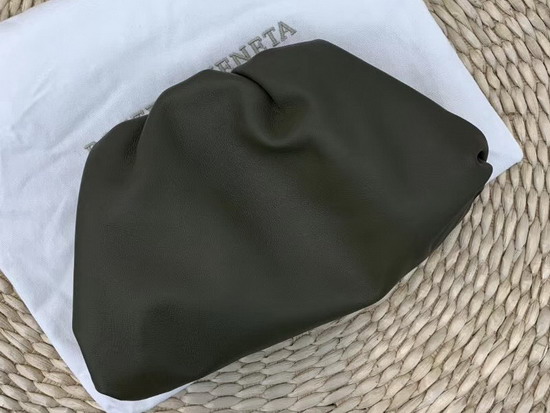 Bottega Veneta Pouch in Butter Calf Leather Mustard