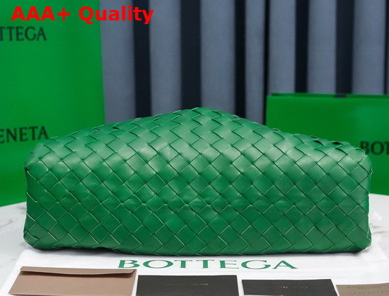 Bottega Veneta Pouch in Racing Green Intrecciato Leather Replica