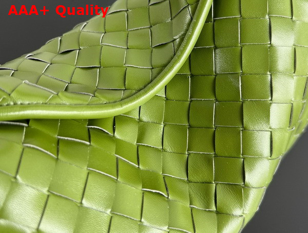 Bottega Veneta Small Hop Bag in Matcha Intrecciato Calf Leather Replica