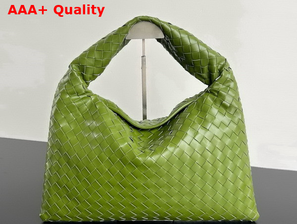 Bottega Veneta Small Hop Bag in Matcha Intrecciato Calf Leather Replica