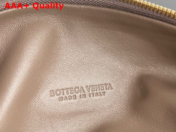Bottega Veneta Small Jodie Bag in Chocolate Intrecciato Leather Replica