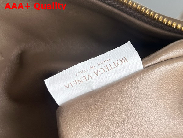 Bottega Veneta Small Jodie Bag in Chocolate Intrecciato Leather Replica