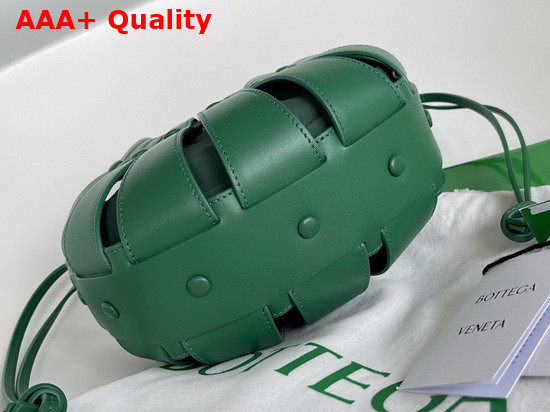 Bottega Veneta Small Shell Cut Out Shoulder Bag in Racing Green French Calf Replica