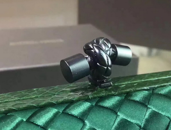 Bottega Veneta Stretch Knot in Green Intrecciato Impero with Ayers Details