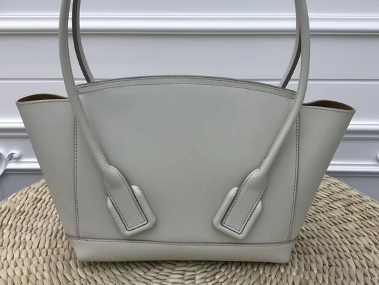 Bottega Veneta The Arco 33 Bag in Bianco French Calf