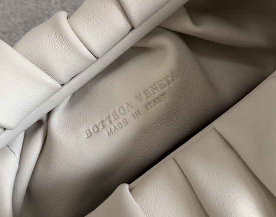 Bottega Veneta The Shoulder Pouch in Bianco Calfskin