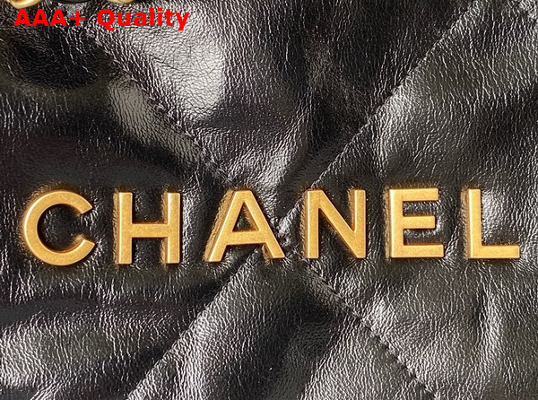 Chanel 22 Handbag in Black Shiny Calfskin and Gold Tone Metal AS3261 Replica