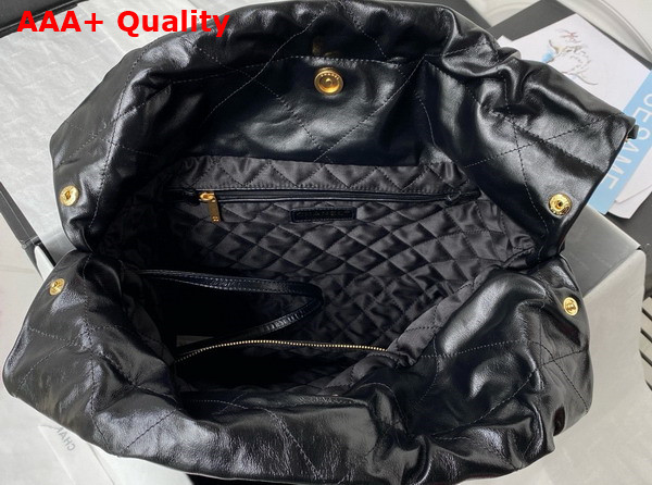 Chanel 22 Handbag in Black Shiny Calfskin and Gold Tone Metal AS3261 Replica