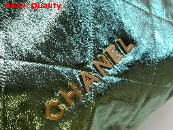 Chanel 22 Small Handbag in Green Metallic Crinkled Calfskin AS3260 Replica