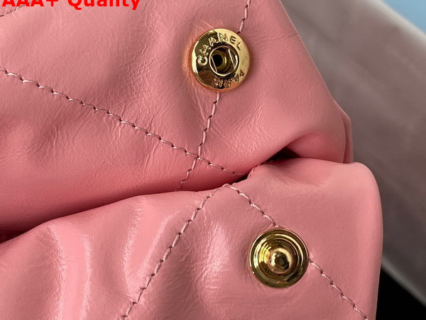 Chanel 22 Small Handbag in Light Pink Shiny Calfskin Gold Tone Metal AS3260 Replica