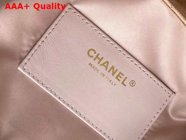 Chanel 25 Small Handbag in Blush Pink Grained Calfskin AS5293 Replica