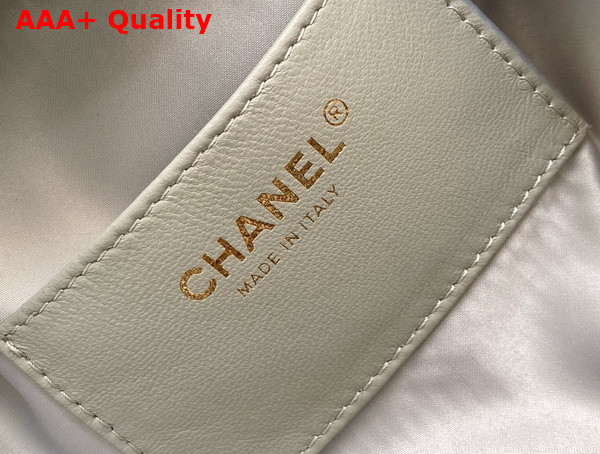Chanel 25 Small Handbag in Light Blue Grained Calfskin Gold Tone Metal AS5293 Replica