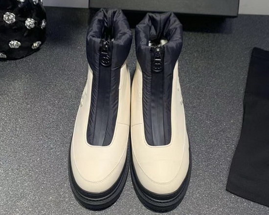 Chanel Ankle Boots in Beige Calfskin and Shearling Sheepskin Lining