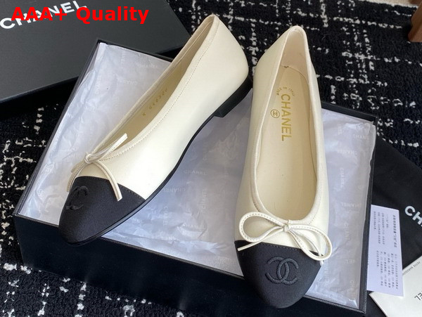 Chanel Ballet Flats Lambskin and Grosgrain Ivory and Black G02819 Replica