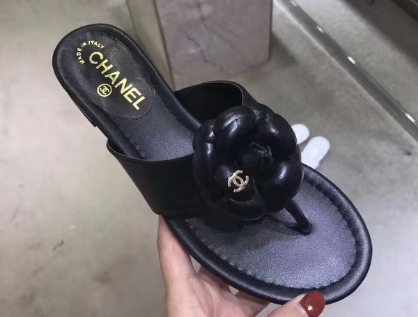 Chanel Camellia Sandal in Black Lambskin For Sale