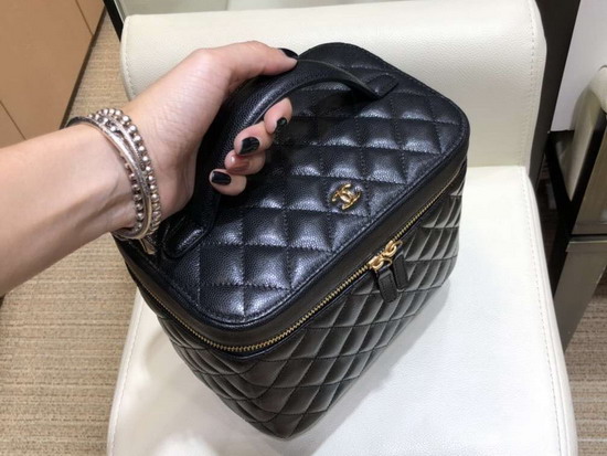 Chanel Classic Vanity Pouch in Black Grained Calfskin A80913