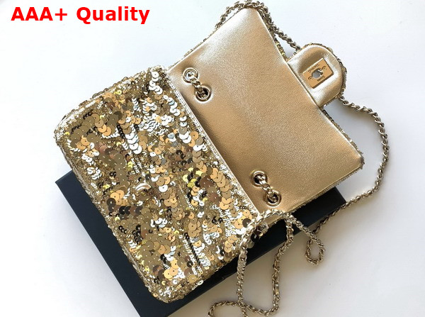 Chanel Flap Bag in Gold Sequins and Gold Tone Metal AS4561 Replica