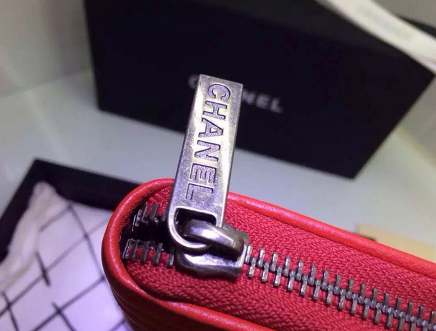 Chanel Le Boy Zipped Wallet Red Lambskin for Sale
