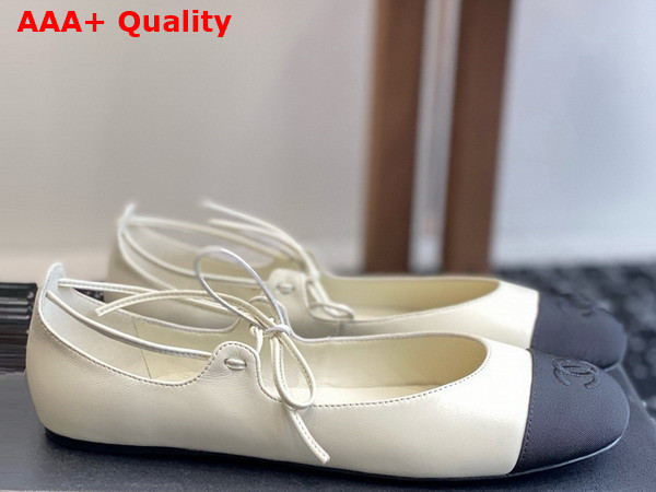 Chanel Mary Janes Lambskin and Grosgrain Ivory and Black G46324 Replica