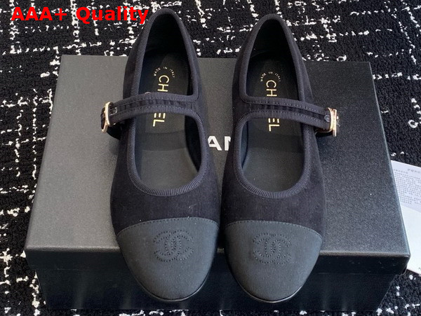 Chanel Mary Janes in White Fabric and Grosgrain G46467 Replica