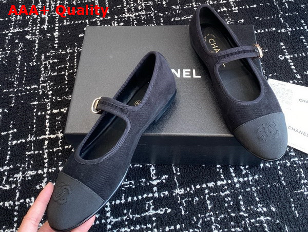 Chanel Mary Janes in White Fabric and Grosgrain G46467 Replica