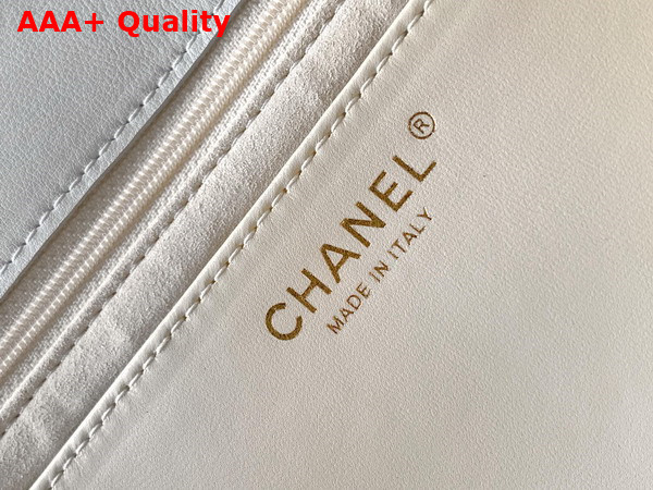 Chanel Maxi Flap Bag with Top Handle in White Calfskin Gold Tone Metal AS5543 Replica
