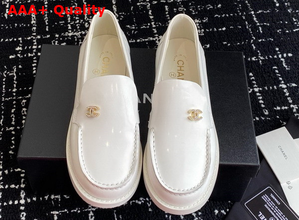 Chanel Moccasins in White Calfskin G45615 Replica
